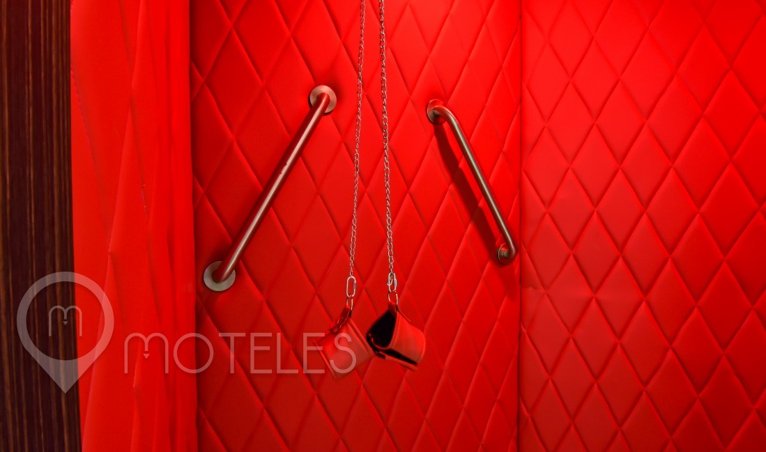 Habitacion Torre Jacuzzi - Red Room del Motel La Moraleja